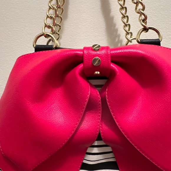 Betsy Johnson vintage vgc bow purse - Picture 2 of 13